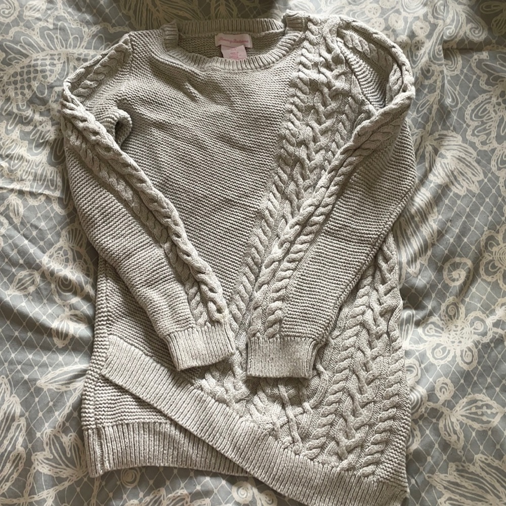 Light grey sparkles pullover cable knit sweater